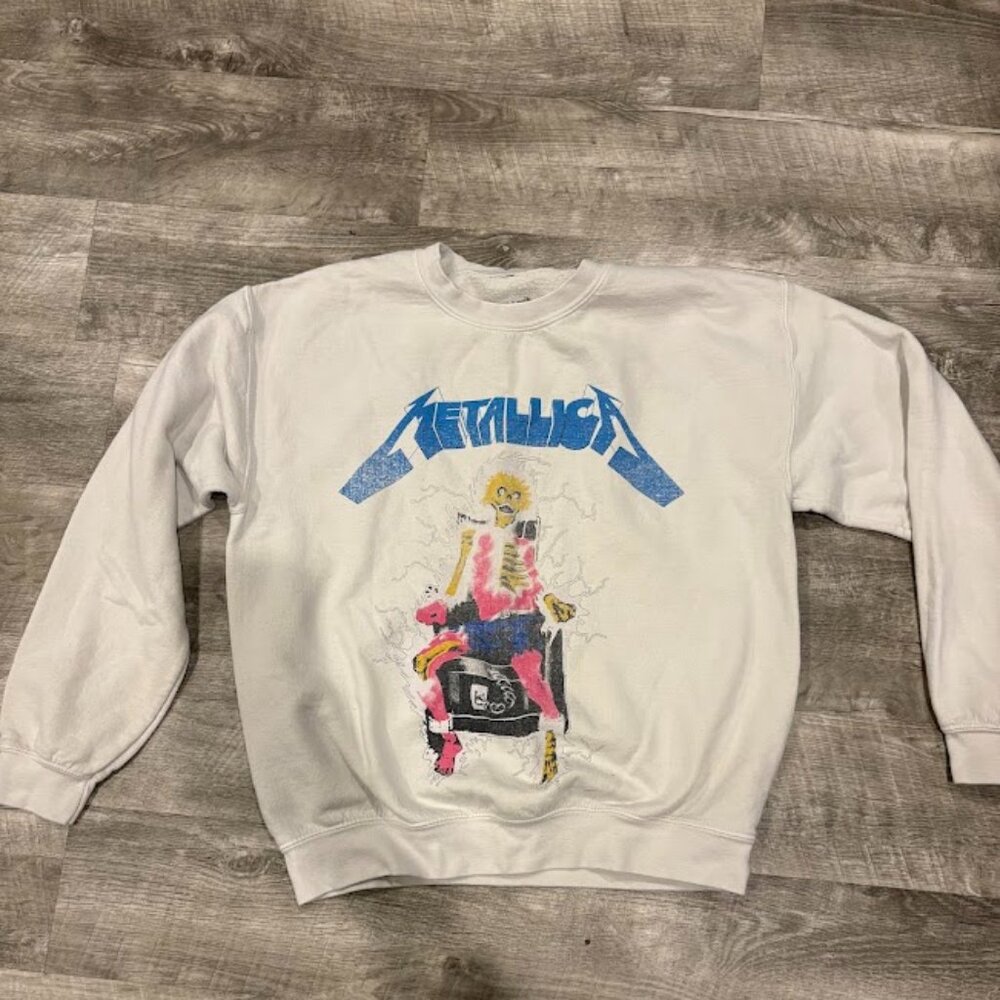 White Metallica Graphic Sweatshirt